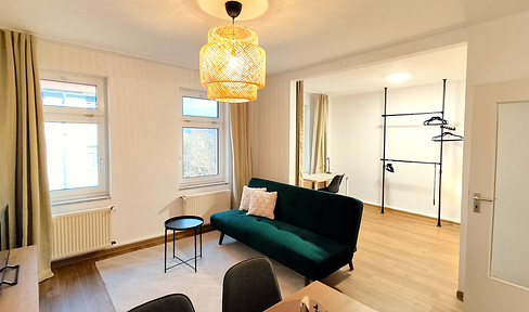 Family or shared flat: Fully furnished 3.5-room apartment incl. balcony: Available immediately