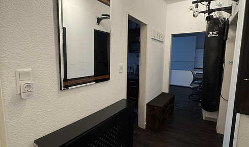 Furnished 3-room apartment (90 m²) with balcony, air conditioning & EBK - near EZB