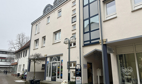 **Kapitalanlage** Zentral, gepflegte 3,5 Zimmerwohnung mit Balkon