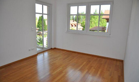 Dreizimmer Stillvolle 3-Zimmer-Wohnung am Starnberg