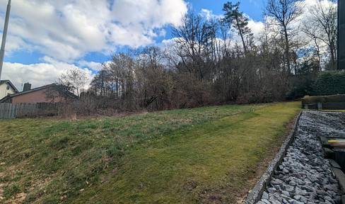 Dreamlike building plot with a view and located at the edge of a cliff.