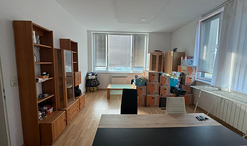 FULLY FURNISHED, PRIME LOCATION!