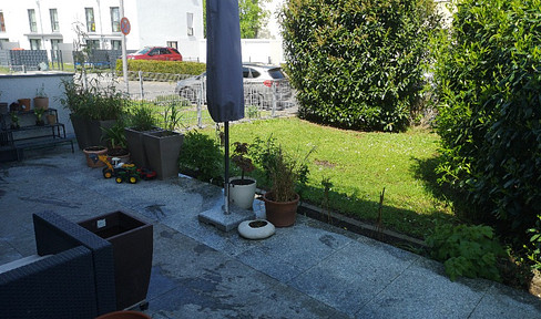 Schicke + komfortable 3-Zimmer-Wohnung mit Garten + 2 Terrassen + Bad + Duschbad + TG-Stellplatz!