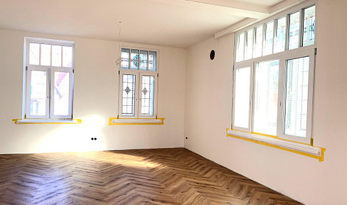 First occupancy after complete renovation - Bright 3-room apartment in a prime location.