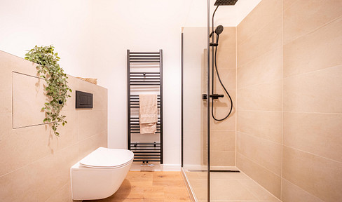 Stylish, renovated 3-room apartment – available directly from the owner, without any agency fees!