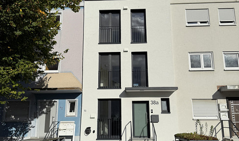 Helles Reihenfamilienhaus lux. Modernisierung Garten 6 Zi ca. 160m² Stellplatz