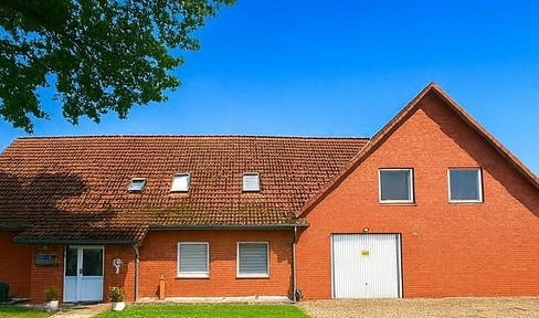 Smallholding with 4 apartments and 1.17 hectares of land, suitable for multi-generational living or self-sufficiency, investment property with an 8.5% return.