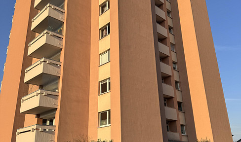 Attractive 4-room apartment with a wide view over Kaarst – 105m² with great potential!