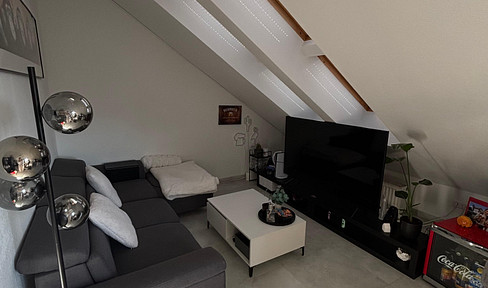 Gemütliche Dachgeschosswohnung in zentraler Lage
