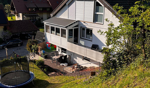 Charming three-family house in a sunny, hillside location in Buchenbach-Wagensteig.
