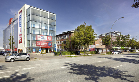 47 square meters of storage space in a prime location, available commission-free.