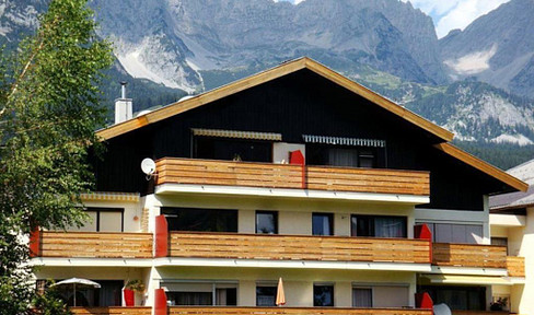 Ellmau: 4-room apartment offering plenty of joy and vibrancy.