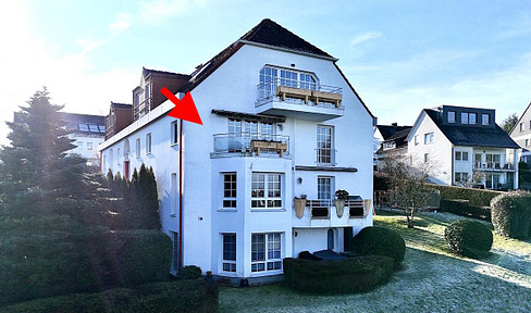 High-quality apartment with panoramic views, including a parking space, for sale in Bochum Stiepel, available immediately!