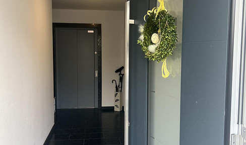 Modern, newly built 3-room apartment with a garden on the ground floor.