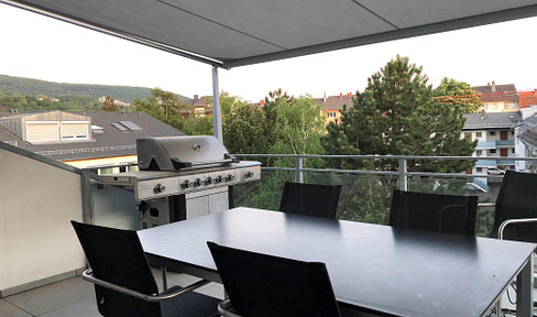 Accessible attic apartment with a view, fireplace, air conditioning, and elevator.