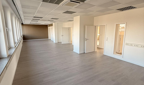 Gewerbliche Büro- / Praxisfläche - 461,5 m² - Mietobjekt