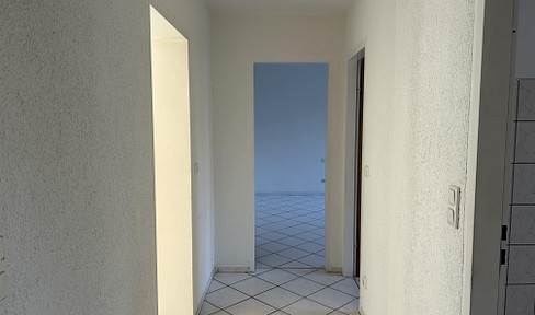 3-room apartment in Neudorf Süd, Duisburg, located on the ground floor.