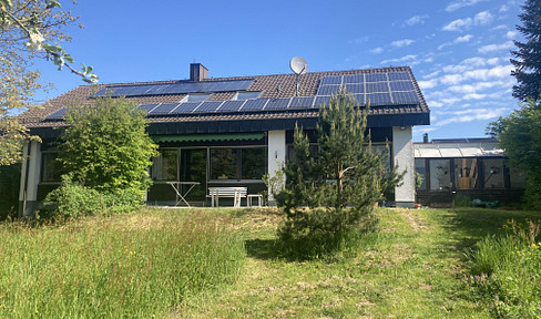 Einfamilienhaus im Grünen