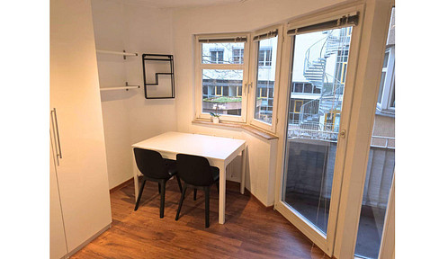 UNI-UNICORN L7: Renovated, with balcony, underground parking, and premium kitchen – 7% return on investment boost.