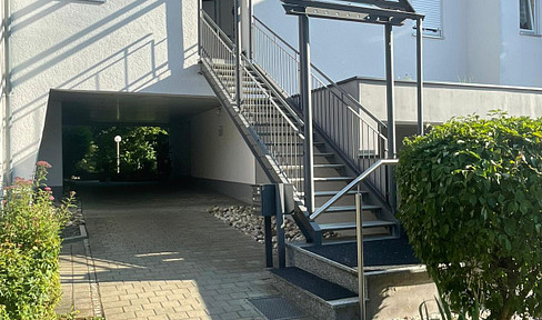 Lichtdurchflutete Maisonettewohnung mit Reihenhauscharakter