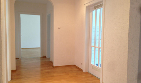 Grosszügige 4 ZKB in Koblenz-Pfaffendorf