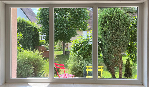 Bright, 3.5-room apartment, ground floor with terrace.