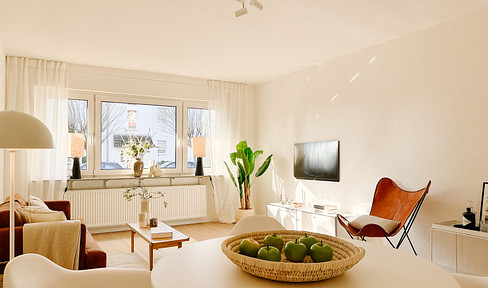 Owner-managed, no agency fees, 3-room apartment with daylight bathroom in Hanau-Kinzdorf.