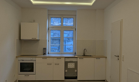 Stilvolle 45 m² Altbauwohnung – saniert 2025 mit Echtholzdielen