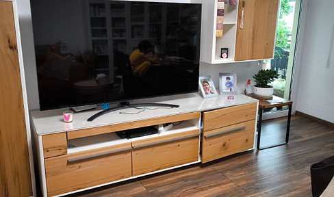 For sale by private individual: a very beautiful 4-room apartment on the 3rd floor in Kirchheim/Teck.