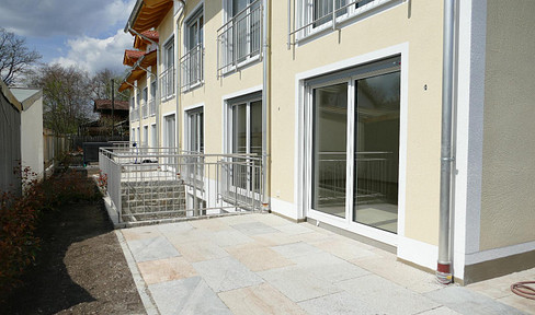 Brand new, never-occupied semi-detached house with 7 rooms.