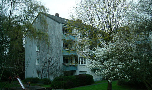 Schlebuscher Straße:  Helle Wohnung in ruhiger Grünlage