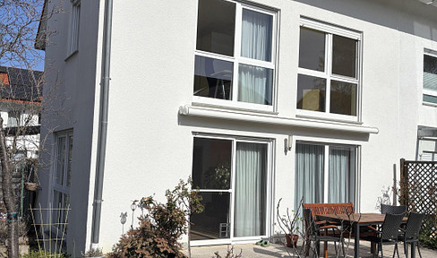 Well-maintained terraced house in a desirable location with 6 rooms in Filderstadt.