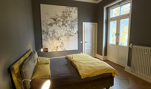 Newly renovated luxury apartment in a historic building, located in the B-Quadrate district.