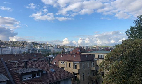 stilvolle 2,5-Zimmer-DG-Wohnung in Stuttgart-Mitte mit Aussicht