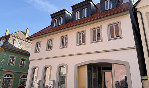 Großzügige 3-Zimmer-Wohnung mit Terrasse im Innenhof  – Erstbezug – Wohnen in der Volkacher Altstadt