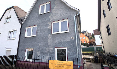 Detached house – immediately available, no agency fees. Heating system renovated in 2018.