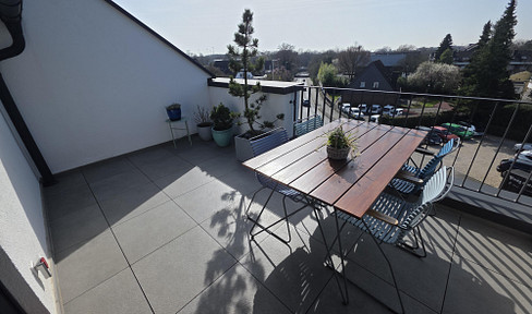 Modern 4-room maisonette apartment in Hilden, built in 2021, with high-quality finishes and a 21m² rooftop terrace.
