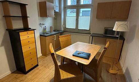 Well-maintained and stylish one-room apartment in a historic building, located in a central area of Witten.