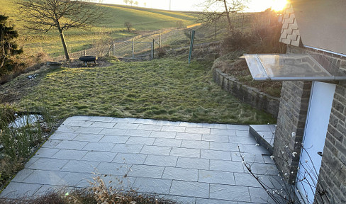 Completely renovated 5-room apartment in a duplex house, in a prime location.