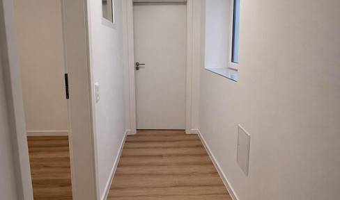 Modern sanierte 2-Zimmer-Wohnung mit Einbauküche inkl. Strom und Heizkosten