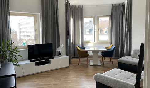 Starting a new job in or around Essen? This fully furnished, characterful apartment is located in a prime, central location.