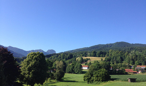 Sonnige 2-Zi.-Wohnung mit unverbaubarem Bergblick – zur freien Nutzung