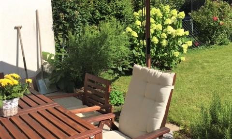 Freundliche moderne DHH in ruhiger und dennoch zentraler Wohnlage