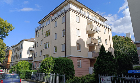 Dresden-Cotta - No brokerage fees: Quiet, modern 1-room apartment with balcony, fitted kitchen, and underground parking.