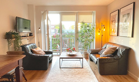 Beautiful, quiet apartment with a balcony and underground parking space, centrally located in Wedel.