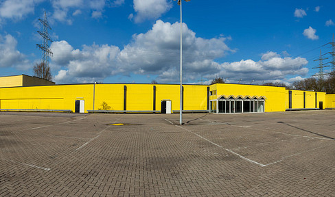 Former hardware store in Dinslaken, near the city center.