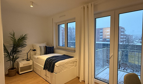 Furnished apartment with excellent transport links.