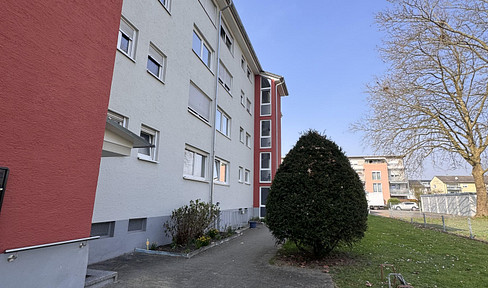 Kernsanierte 3,5 Zimmer Whg, Balkon, Garage