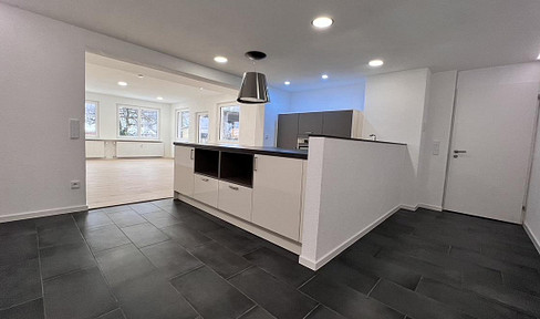 Beautiful semi-detached house with 5.5 rooms, renovated in 2021.