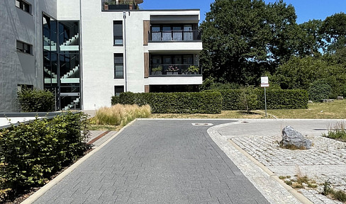 Modern, 4-room apartment including 2 underground parking spaces.